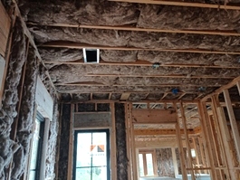 Insulation installer